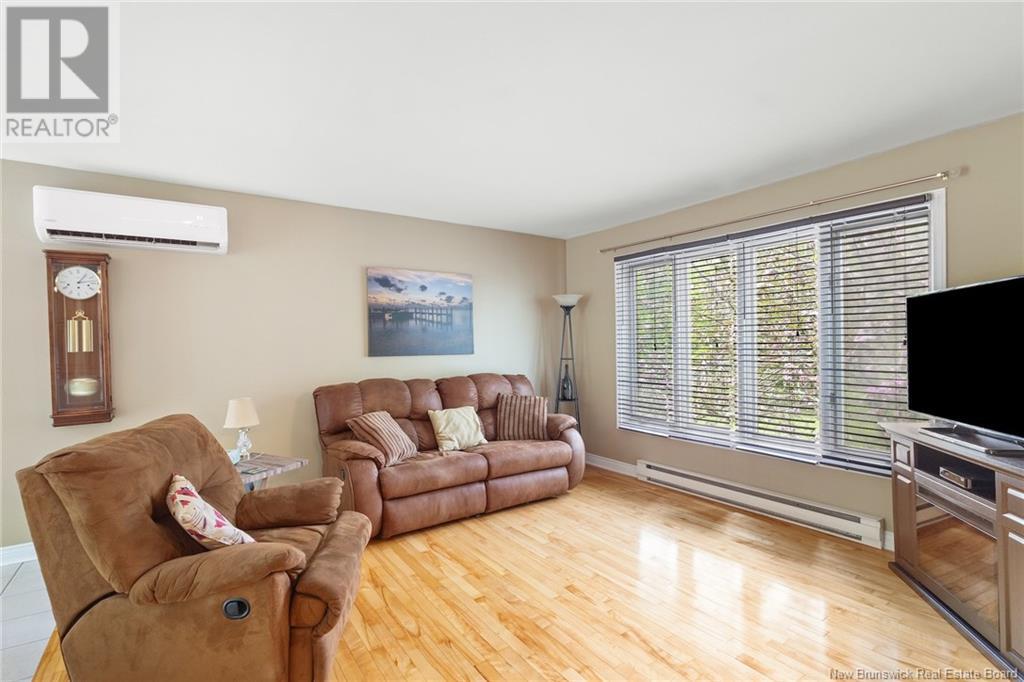 Property at 116 Fawn Crescent image 4