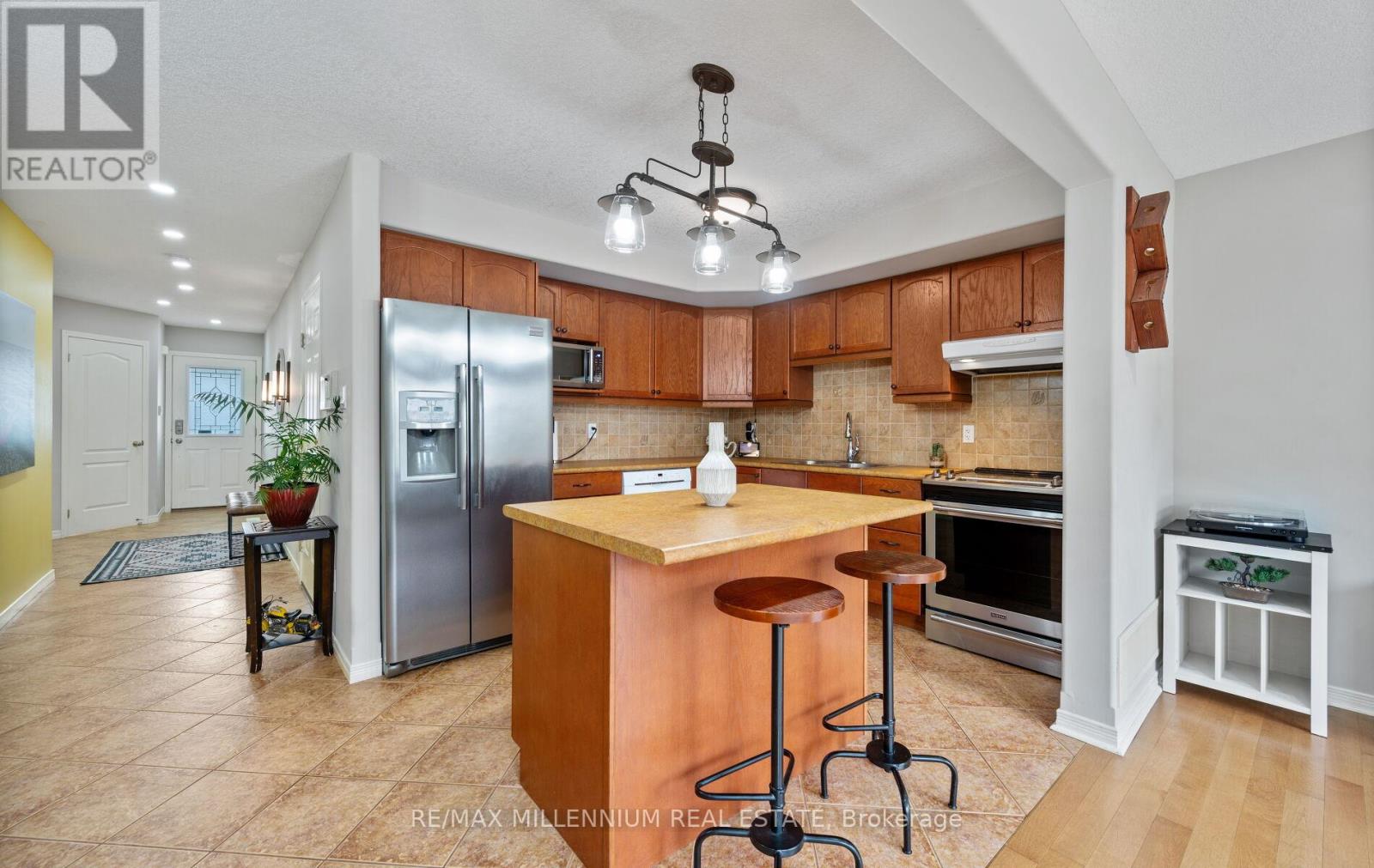 48 Milne Street, New Tecumseth, Ontario  L9R 0A6 - Photo 14 - N12172650