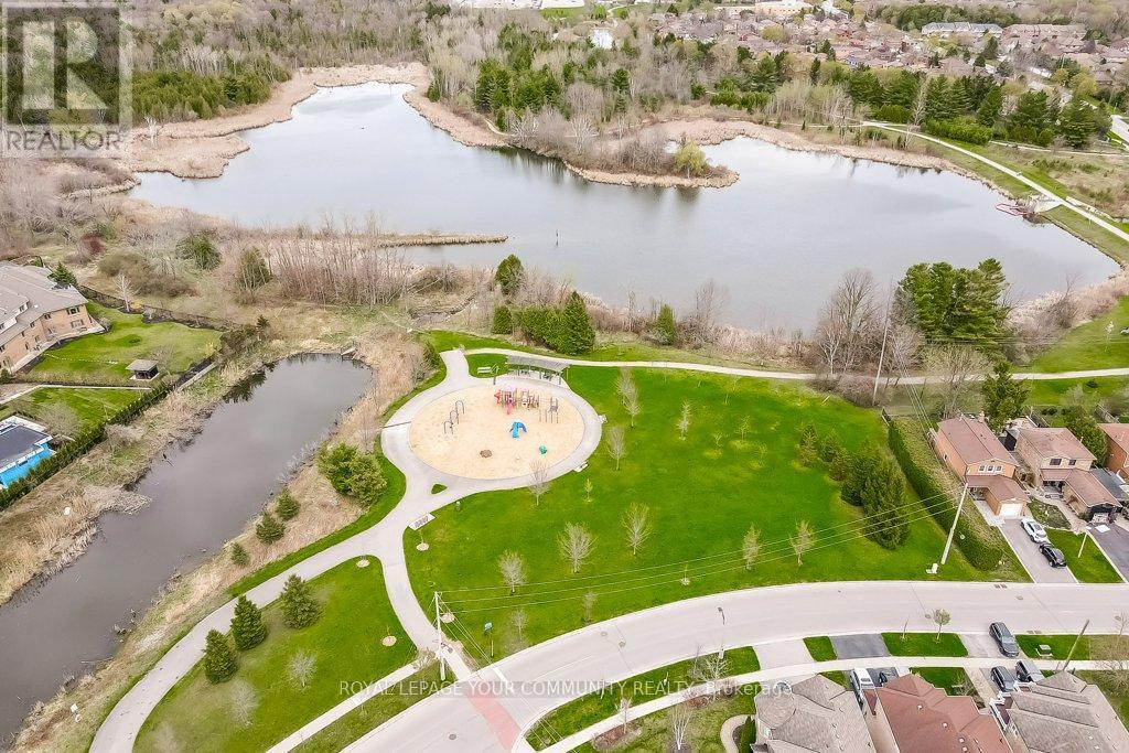67 Pondmede Crescent, Whitchurch-Stouffville, Ontario  L4A 0E3 - Photo 40 - N12191629
