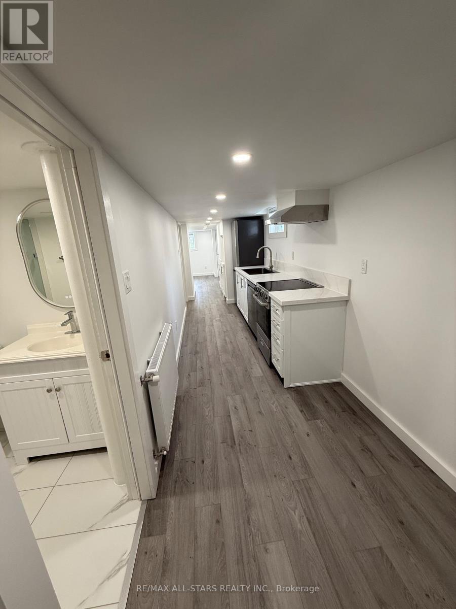 1 - 92 Thirty Ninth Street, Toronto, Ontario  M8W 3M7 - Photo 4 - W12192080