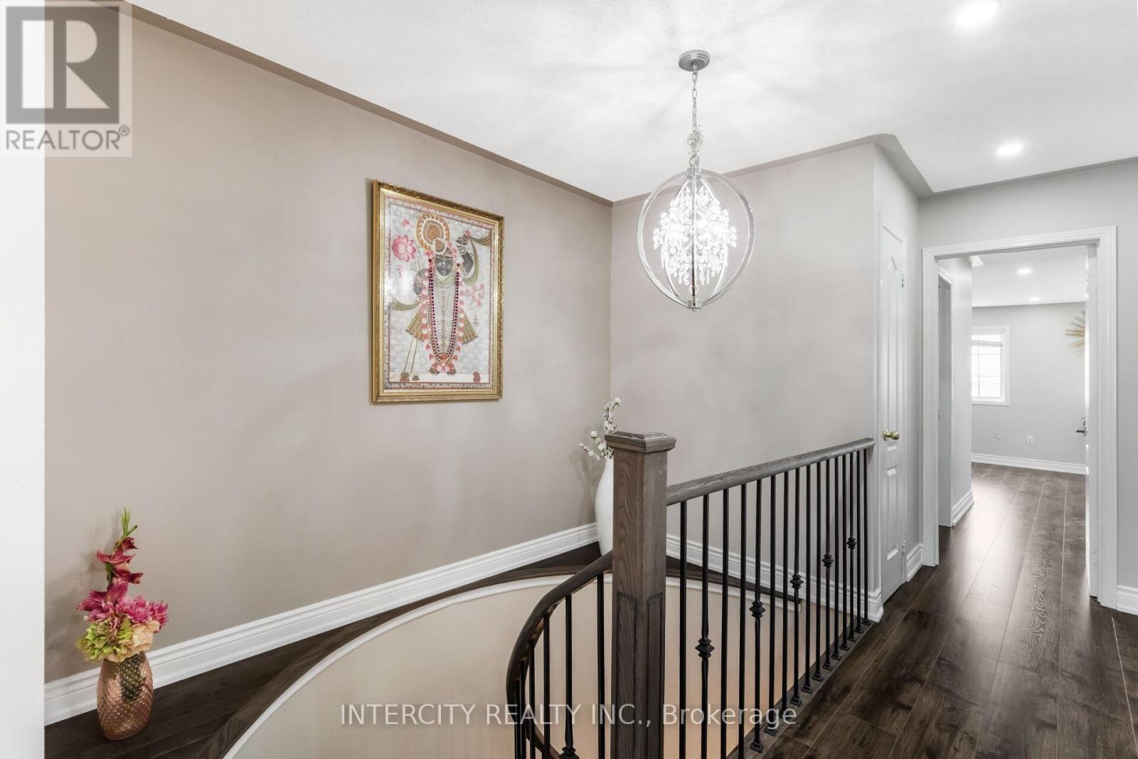 54 Amethyst Circle, Brampton, Ontario  L6P 0Z3 - Photo 35 - W12193050