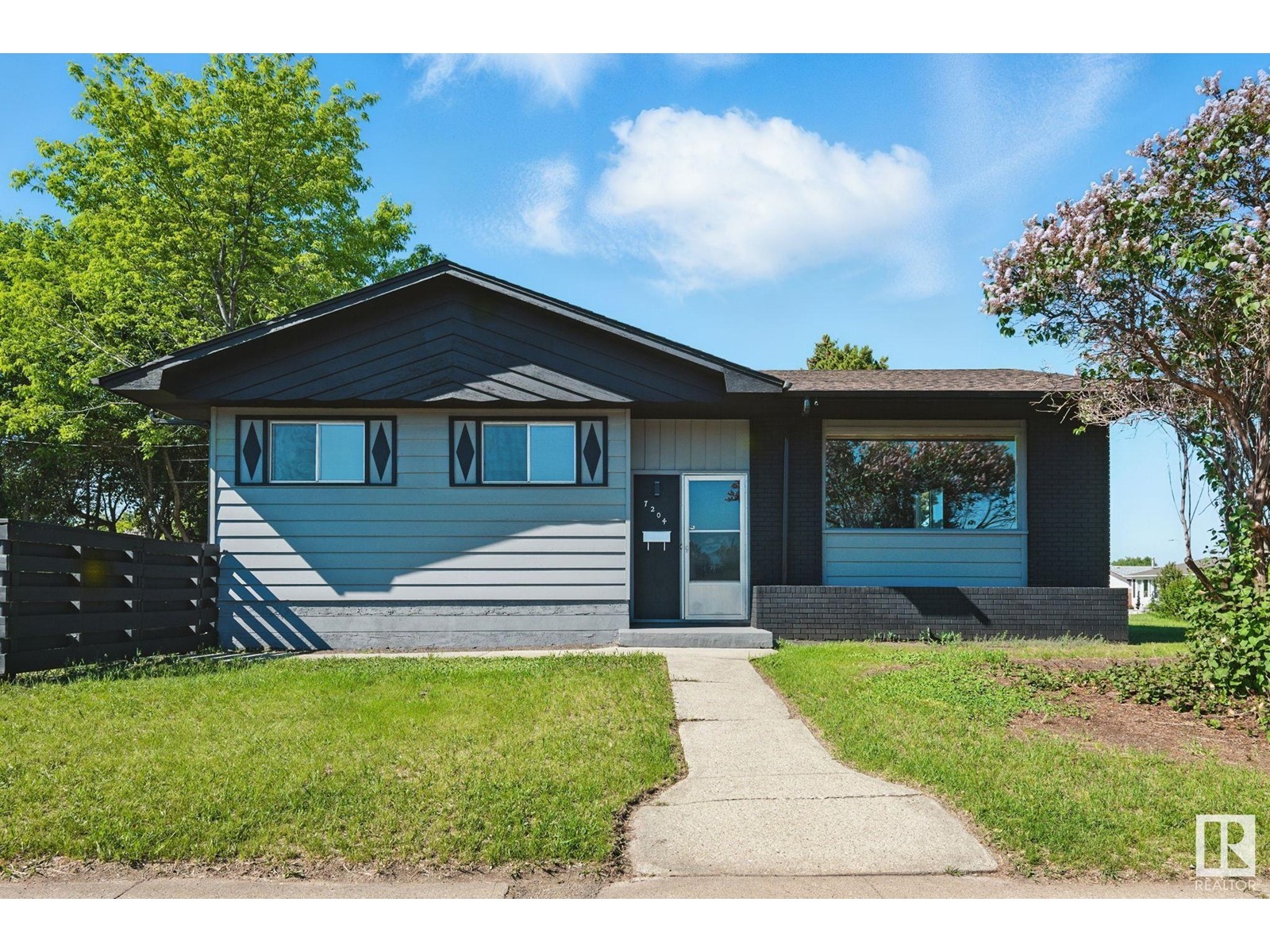 Property at 7204 130 AV NW image 1