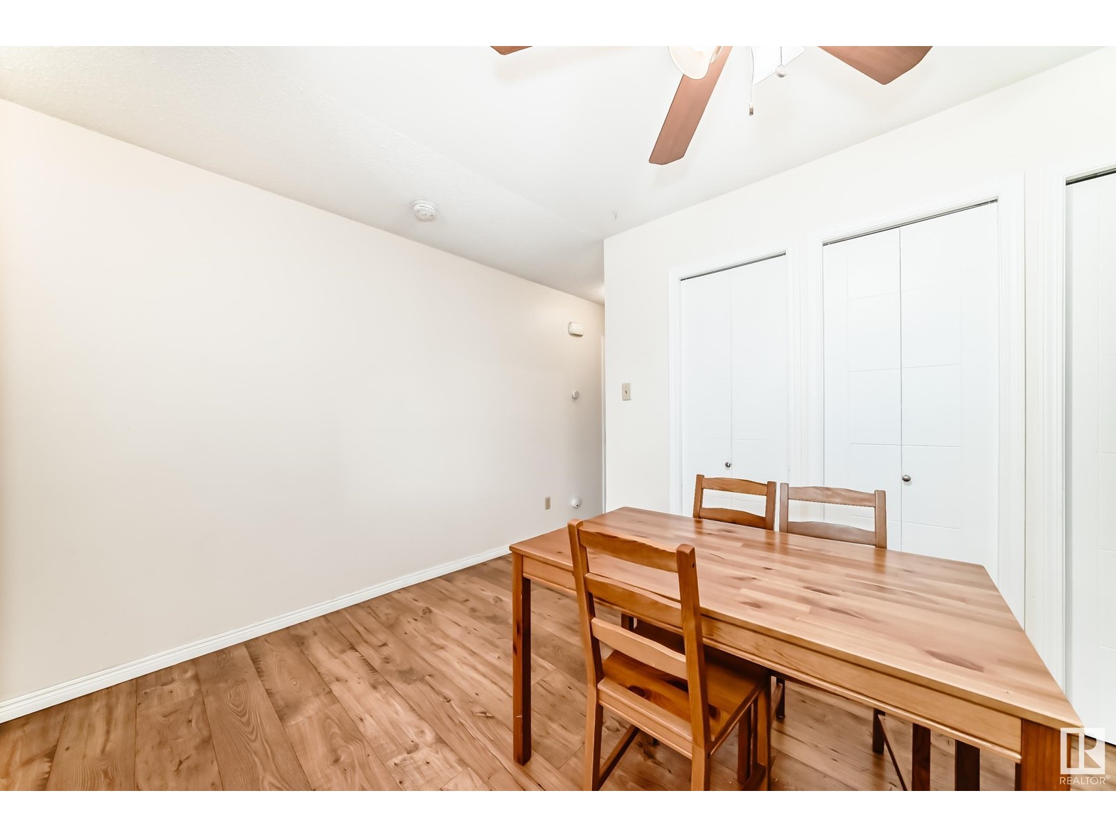 Property at 17313 82 AV NW image 3