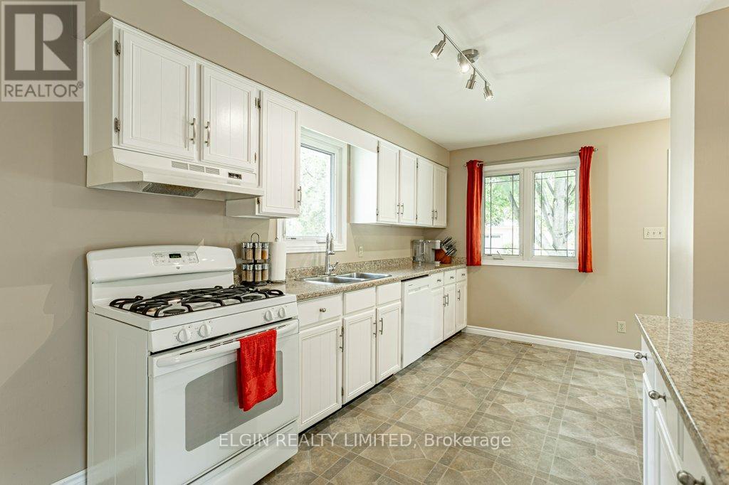 Photo 6 of 27 for 38 Farmington Avenue