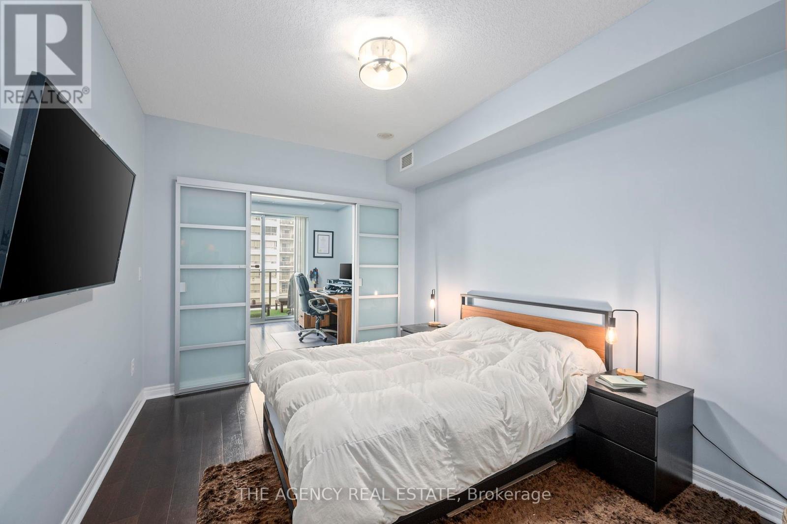 Photo 11 of 41 for 1701 - 330 Ridout Street N