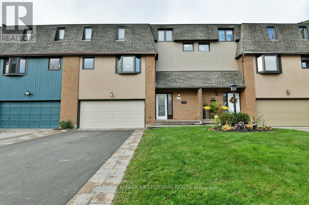 202 Kehoe Street, Ottawa, Ontario  K2B 6A5 - Photo 1 - X12194256