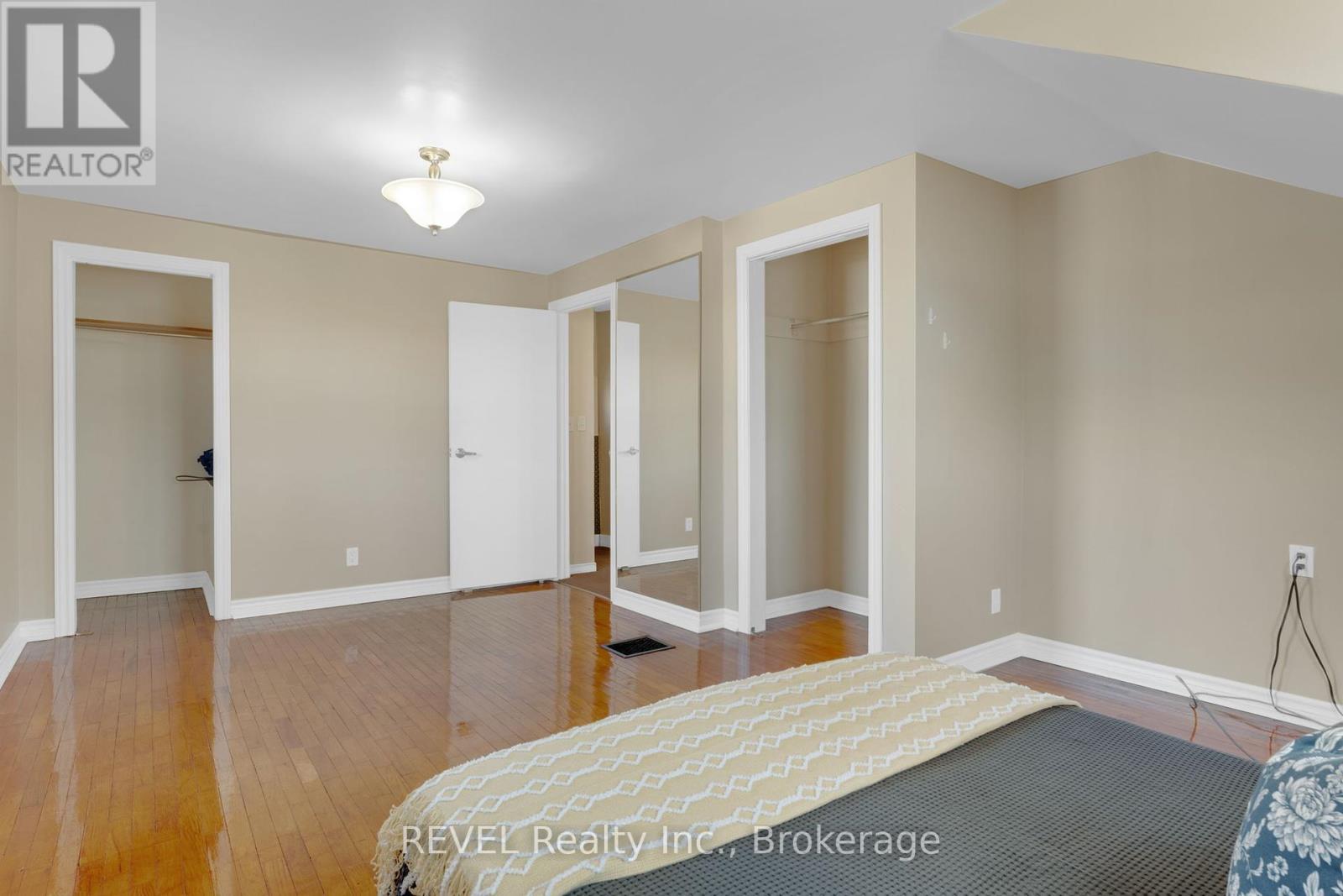 239 Becken Crescent, Welland, Ontario  L3B 5N4 - Photo 26 - X12194233