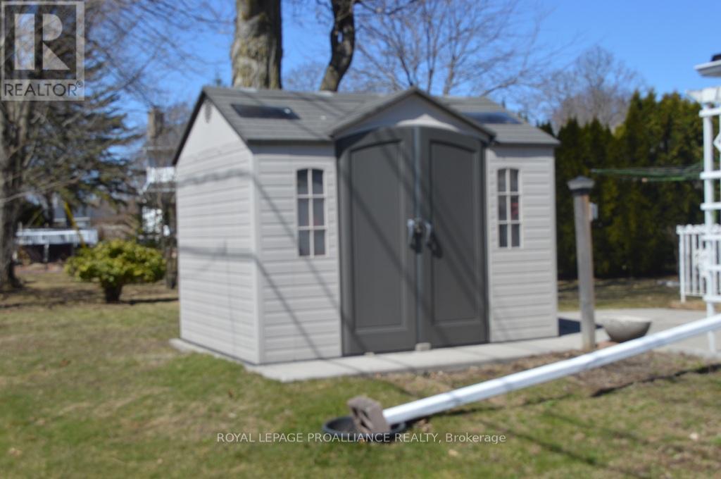 9 Parkview Heights, Quinte West, Ontario  K8V 5L9 - Photo 23 - X12194222