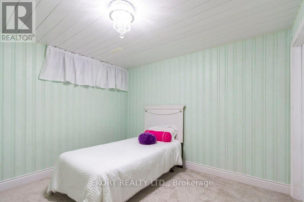 24 Kaiser Court, Belleville, Ontario  K8P 5G3 - Photo 35 - X12194001