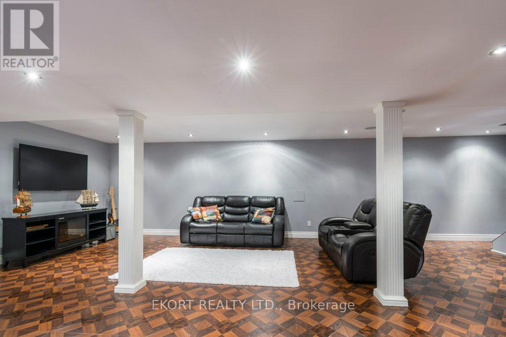 24 Kaiser Court, Belleville, Ontario  K8P 5G3 - Photo 31 - X12194001