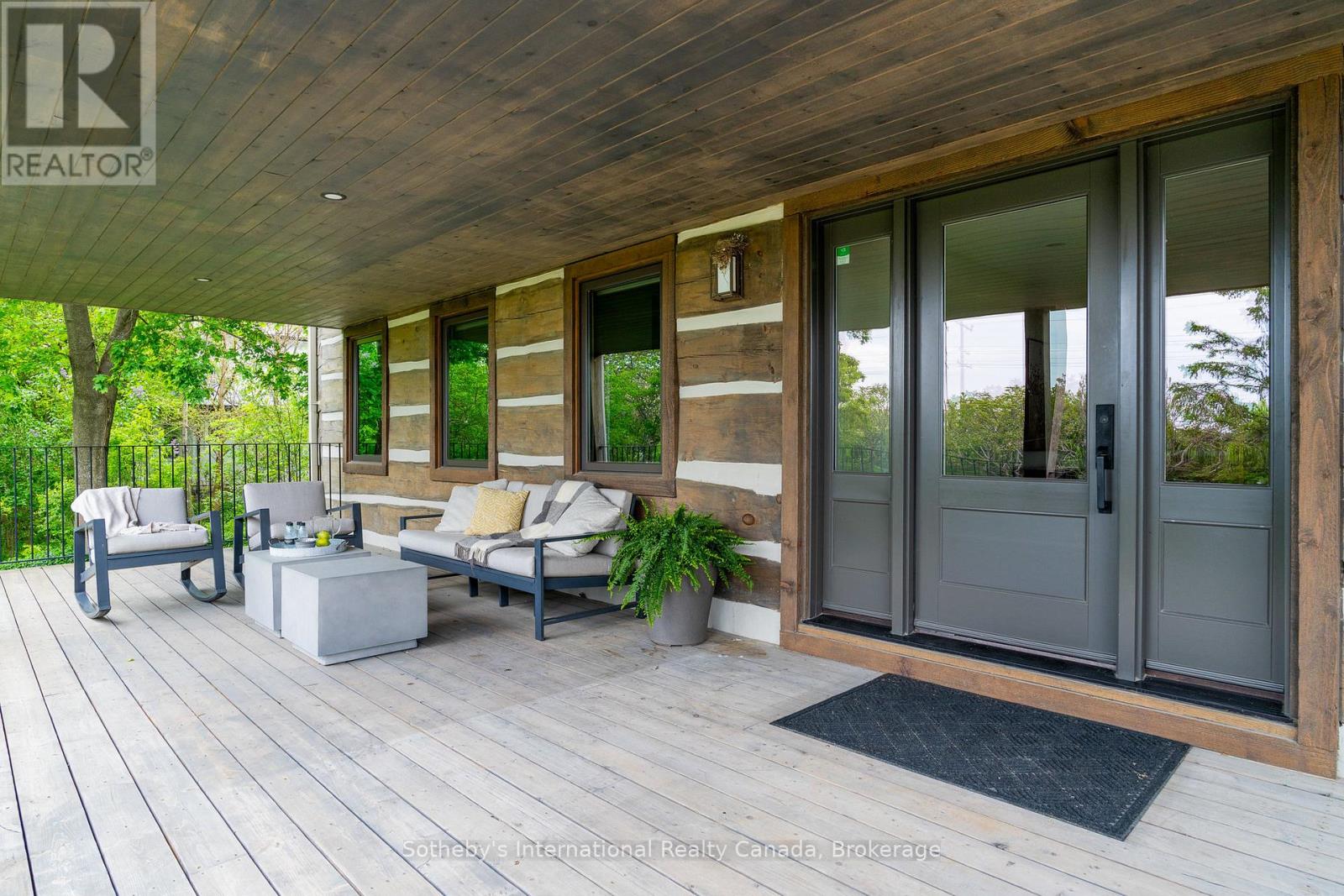 116 Lakeshore Road E, Blue Mountains, Ontario  L9Y 0N2 - Photo 4 - X12194257