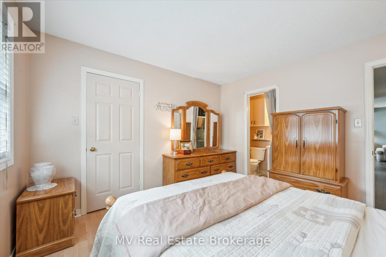 524 Walker Street, Centre Wellington, Ontario  N1M 3J1 - Photo 17 - X12194268