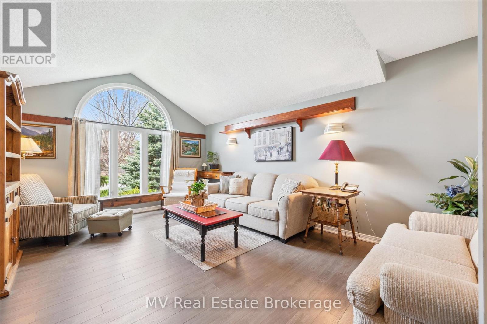 524 Walker Street, Centre Wellington, Ontario  N1M 3J1 - Photo 5 - X12194268