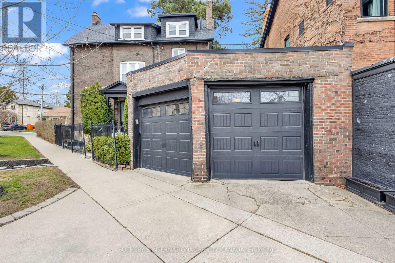 68 Astley Avenue, Toronto, Ontario  M4W 3B4 - Photo 43 - C12194237