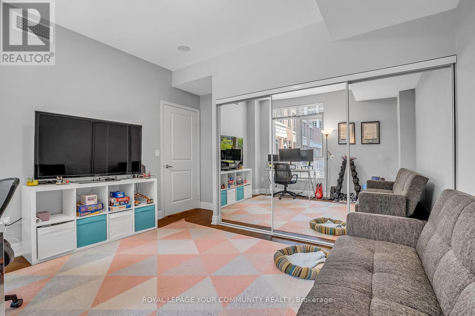 Town House 8 - 18 Grand Magazine Street, Toronto, Ontario  M5V 1B4 - Photo 20 - C12194244