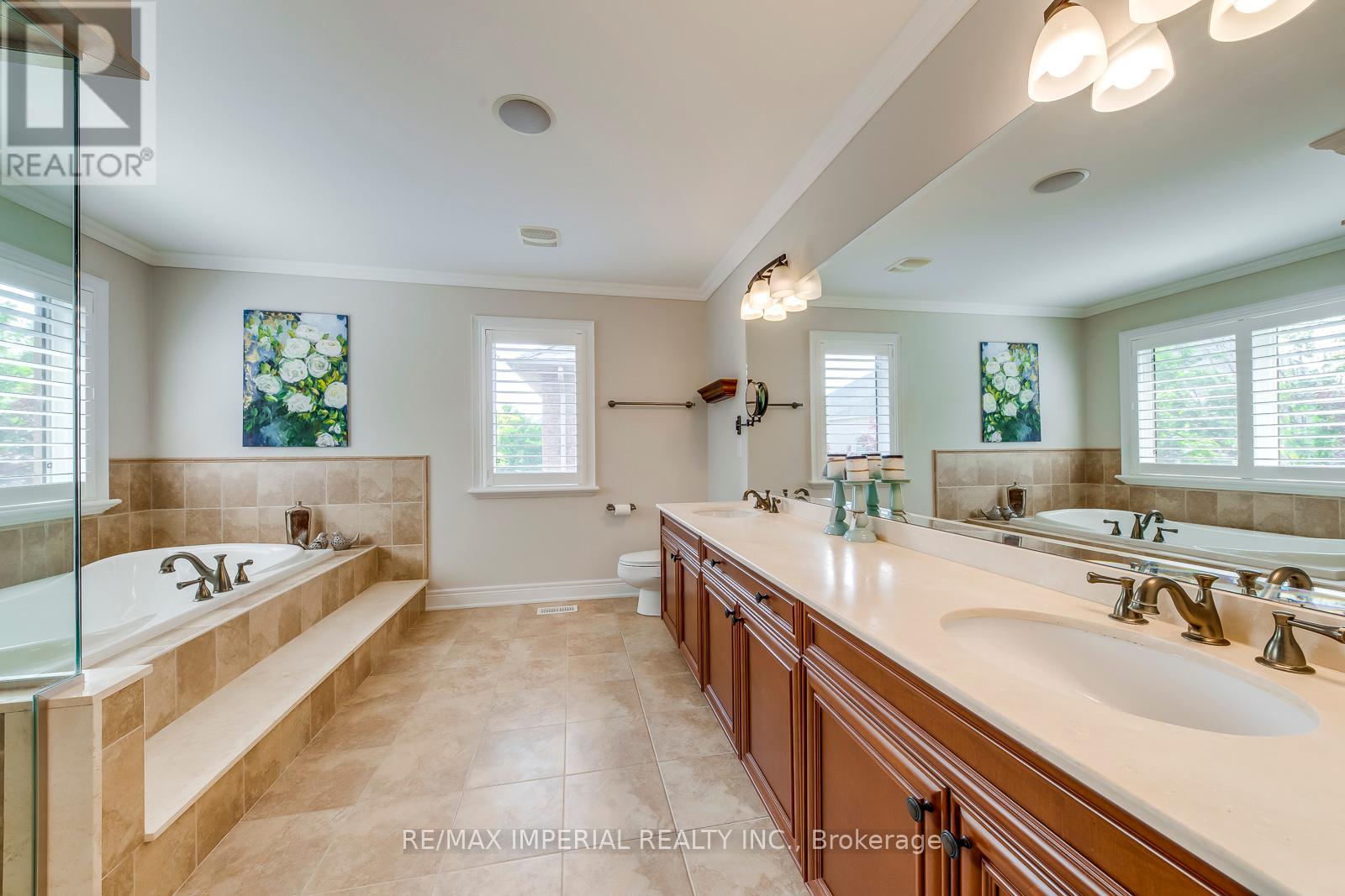 2382 Robmar Drive, Oakville, Ontario  L6H 0B2 - Photo 29 - W12194188