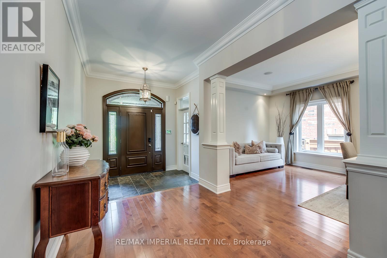 2382 Robmar Drive, Oakville, Ontario  L6H 0B2 - Photo 5 - W12194188