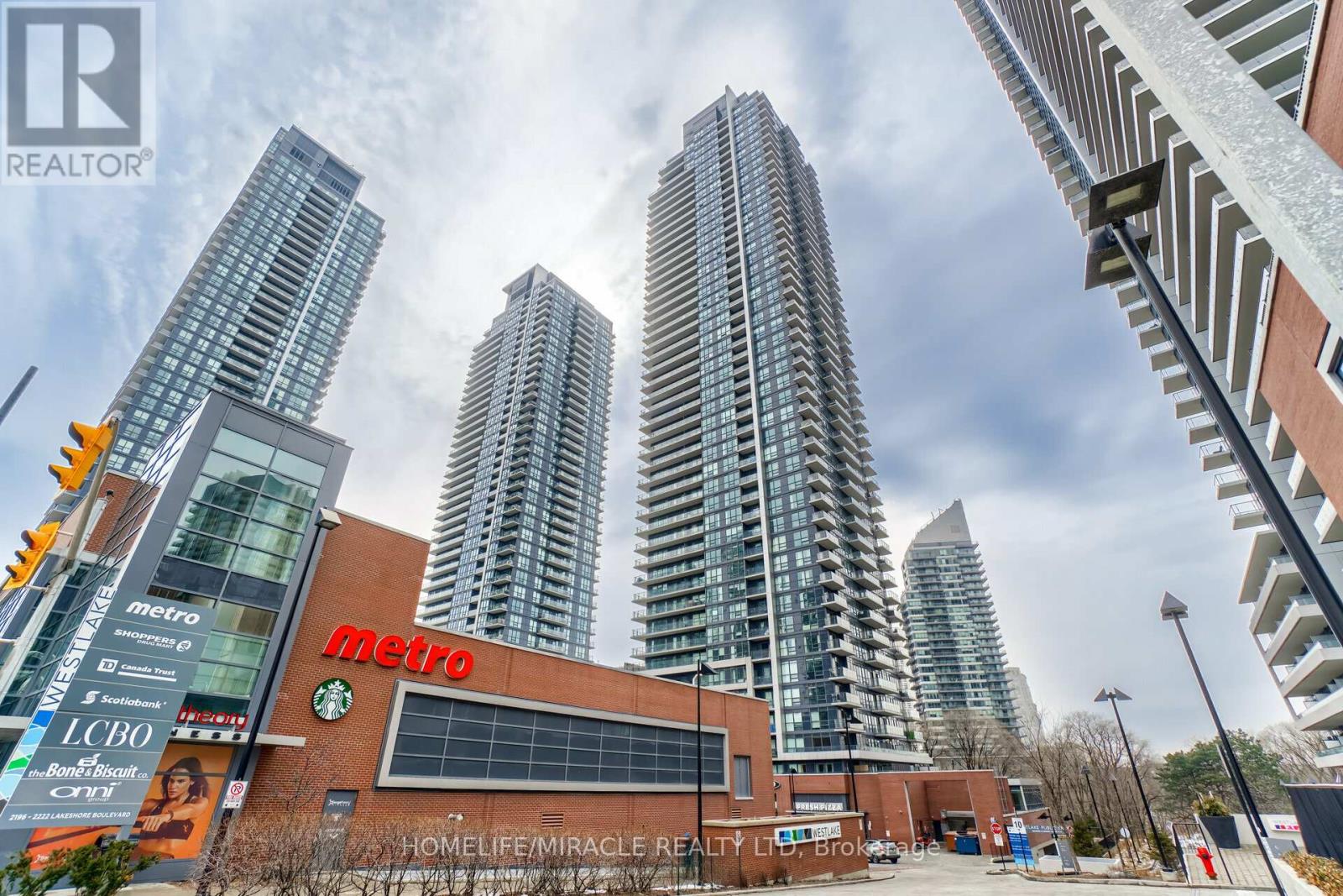 4208 - 2220 LAKE SHORE BOULEVARD W, Toronto, Ontario