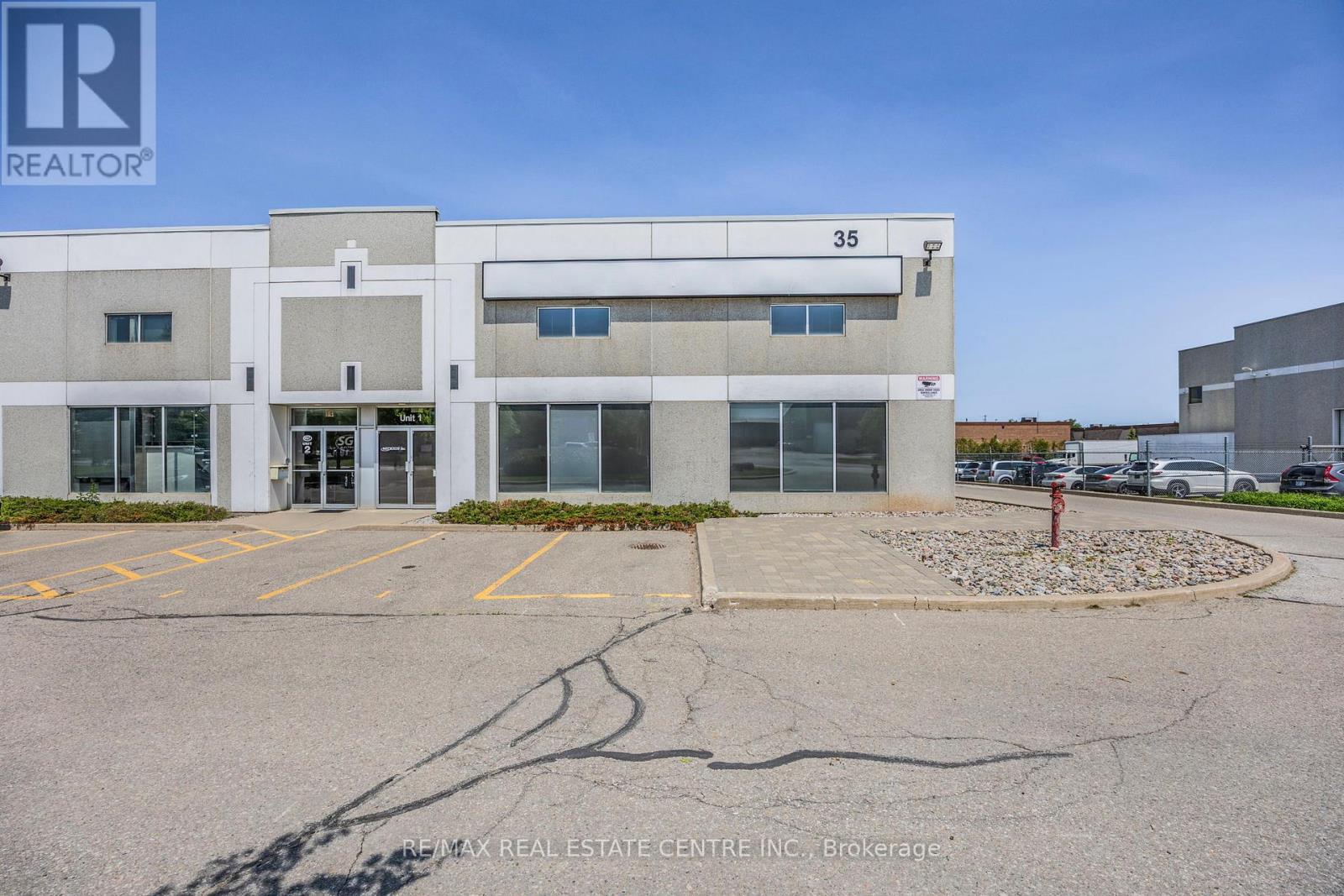 1 - 35 Nixon Road, Caledon, Ontario  L7E 1K1 - Photo 4 - W12194206