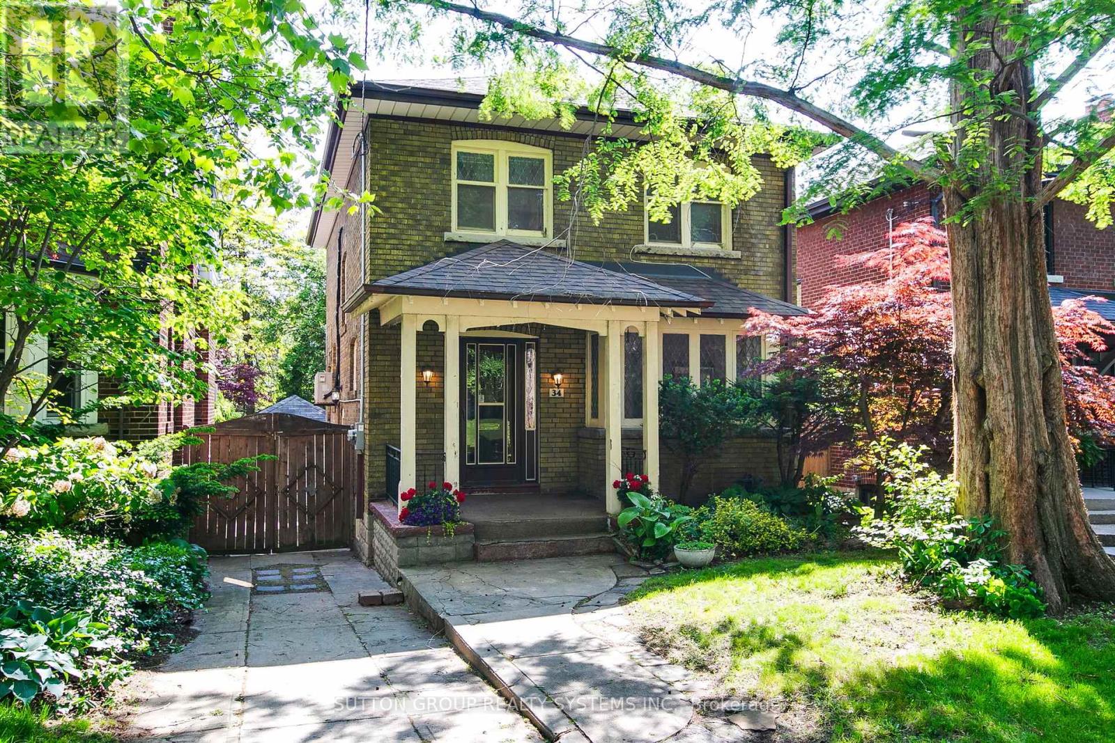 34 OLD MILL DRIVE, Toronto, Ontario