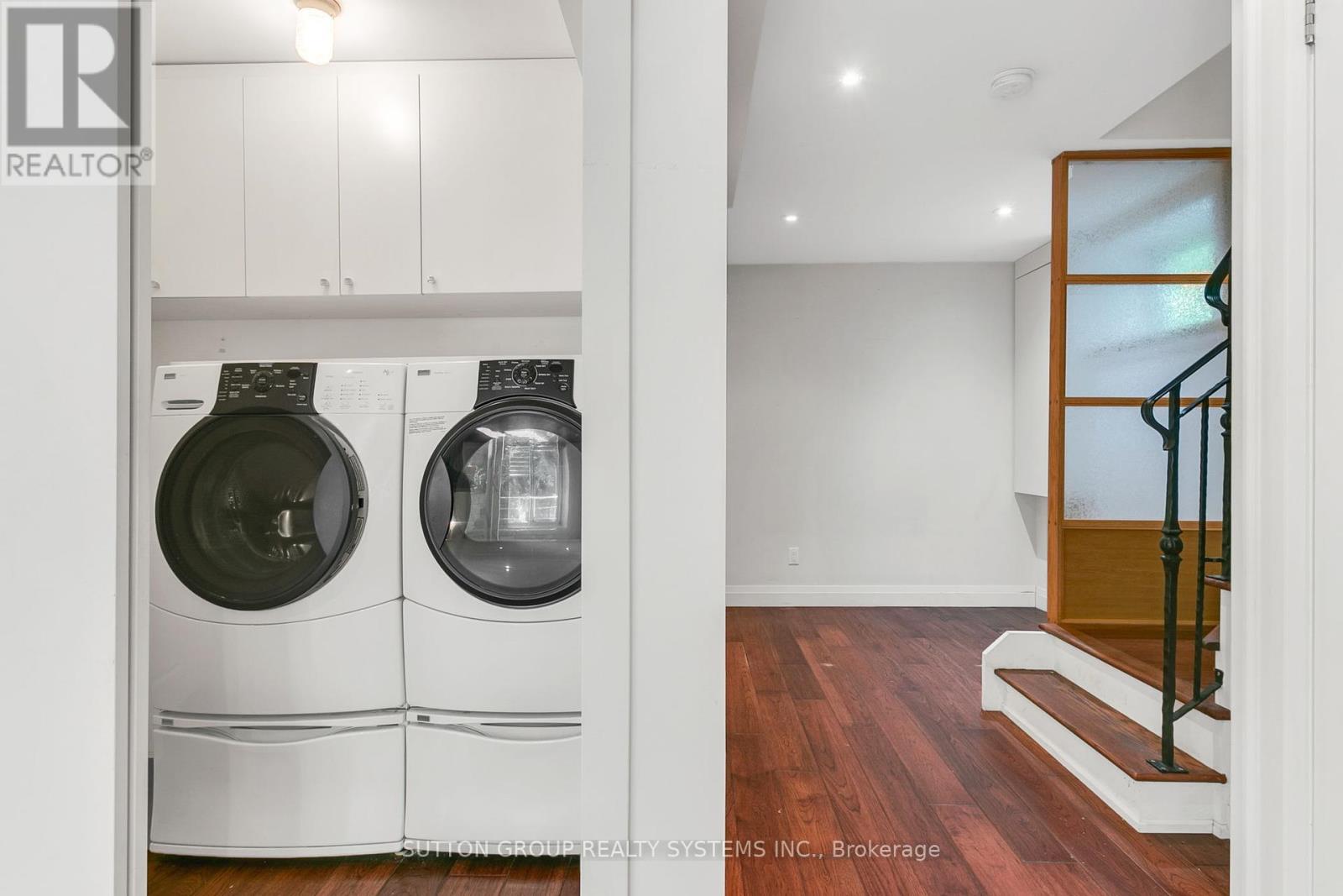 34 Old Mill Drive, Toronto, Ontario  M6A 4J9 - Photo 22 - W12194220