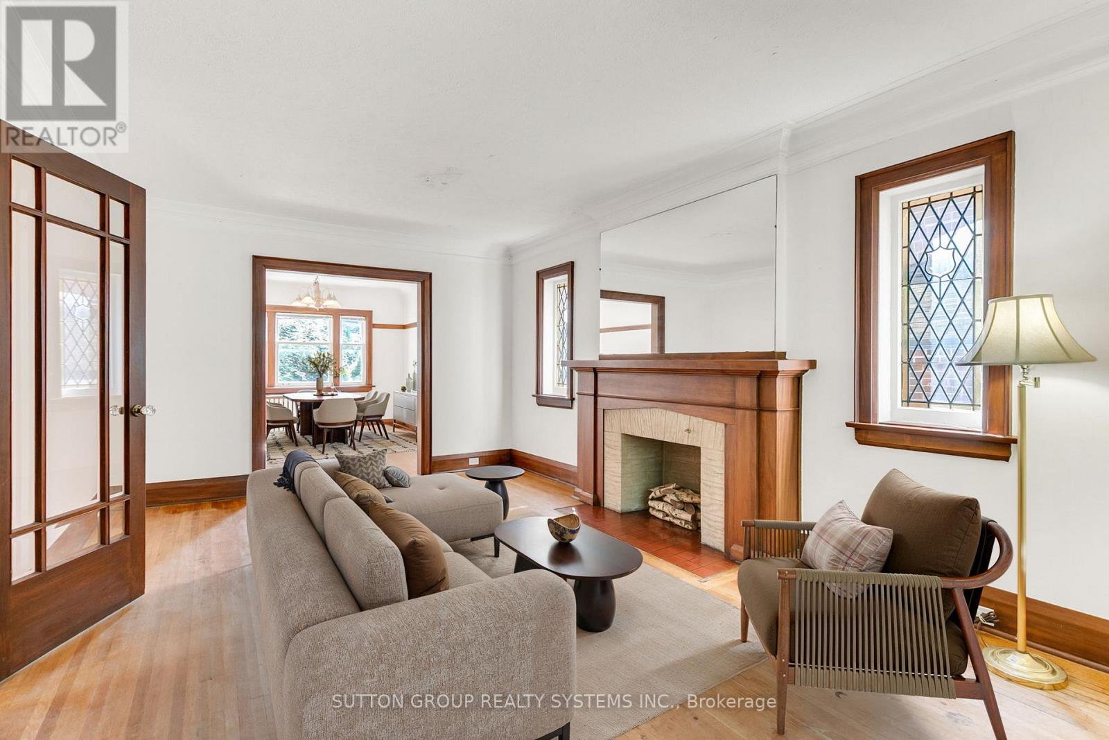 34 Old Mill Drive, Toronto, Ontario  M6A 4J9 - Photo 5 - W12194220