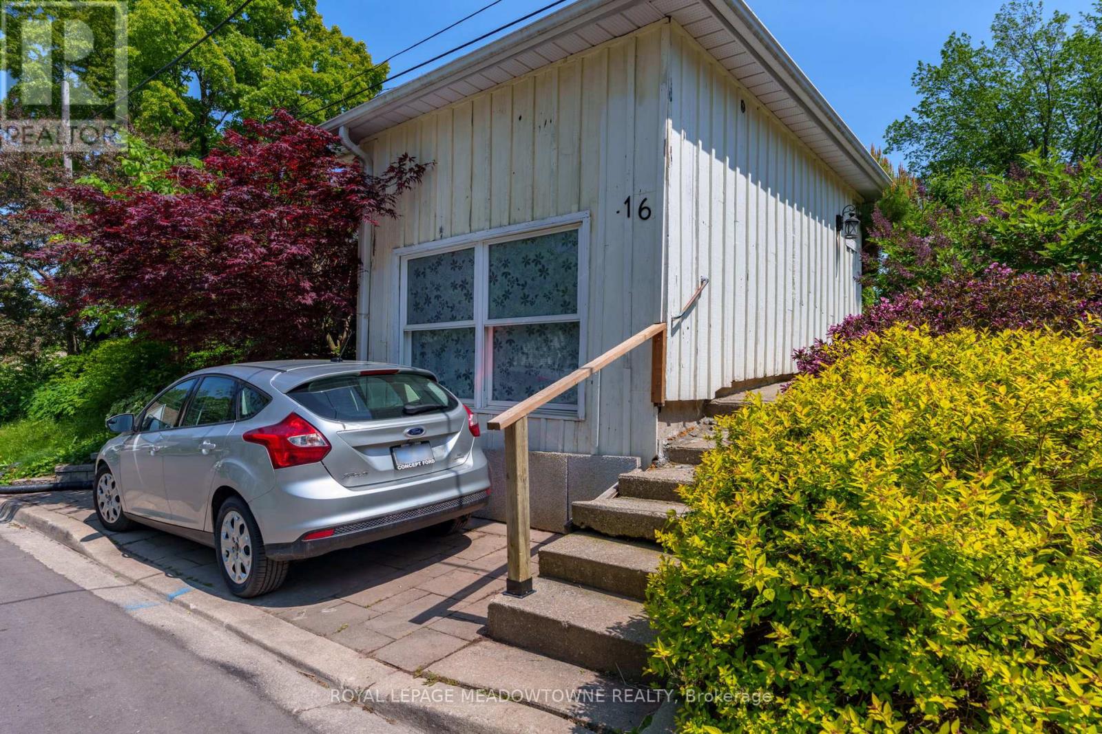 16 James Street, Halton Hills, Ontario  L7G 2H4 - Photo 42 - W12194225