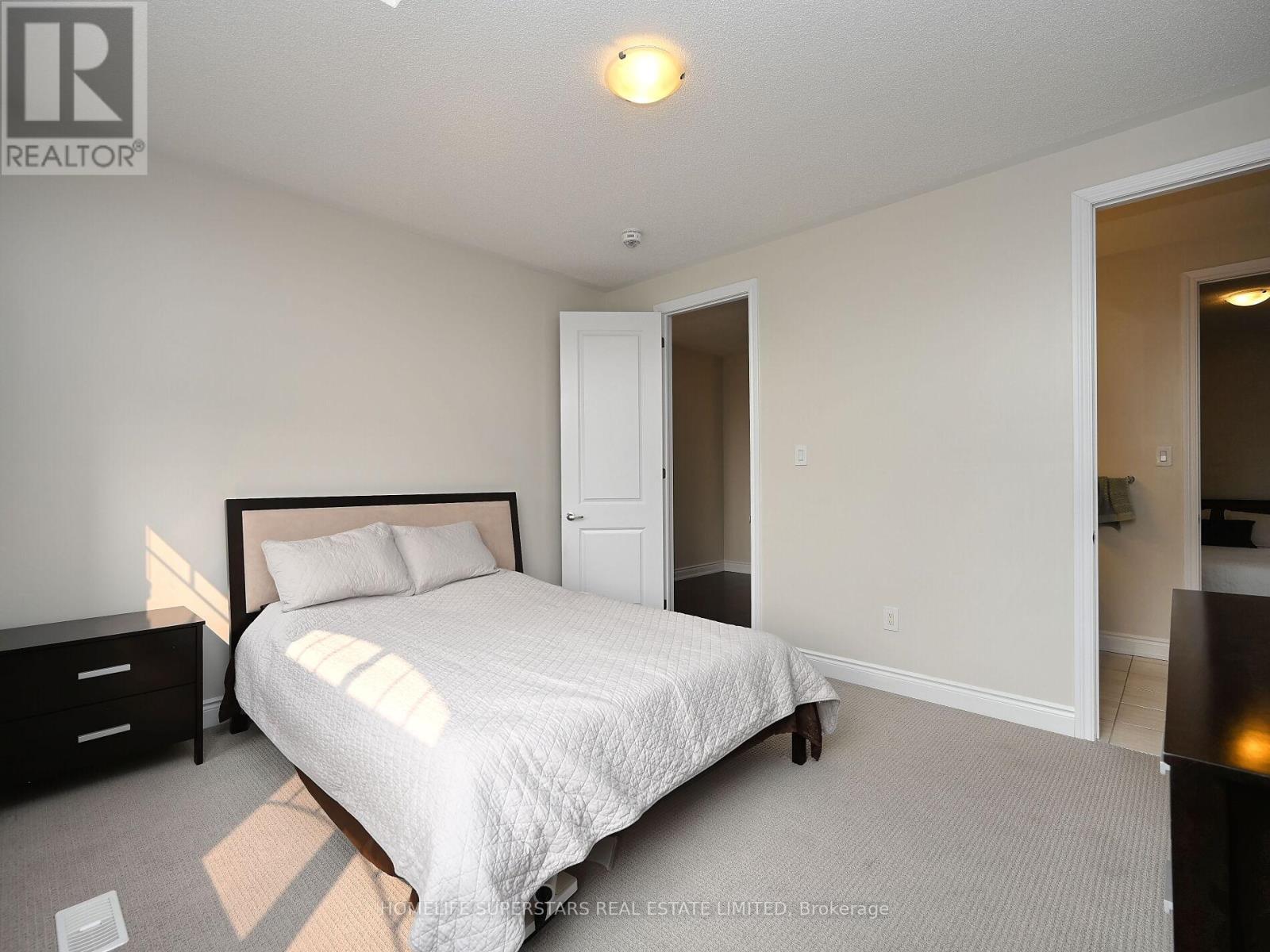41 Provost Avenue, Brampton, Ontario  L6Y 6E8 - Photo 15 - W12194263