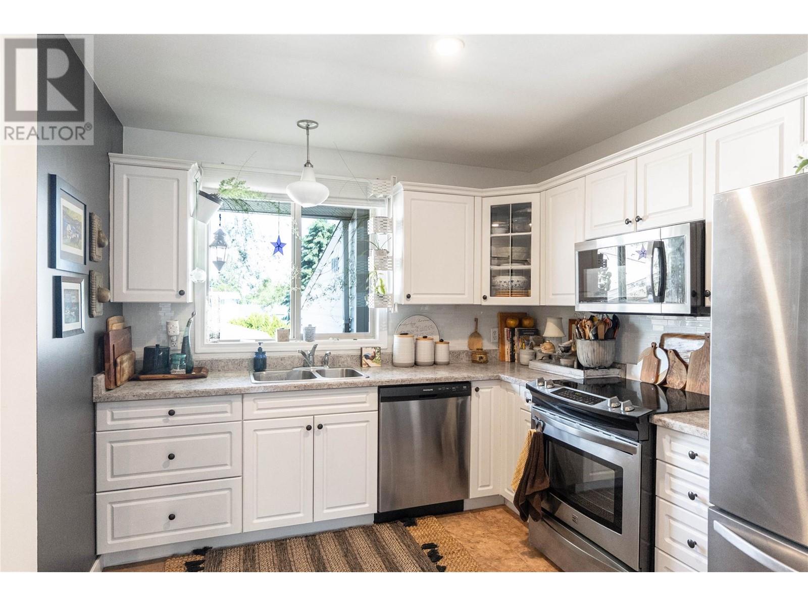 Property at 290 33 Highway E Unit# 207 image 5