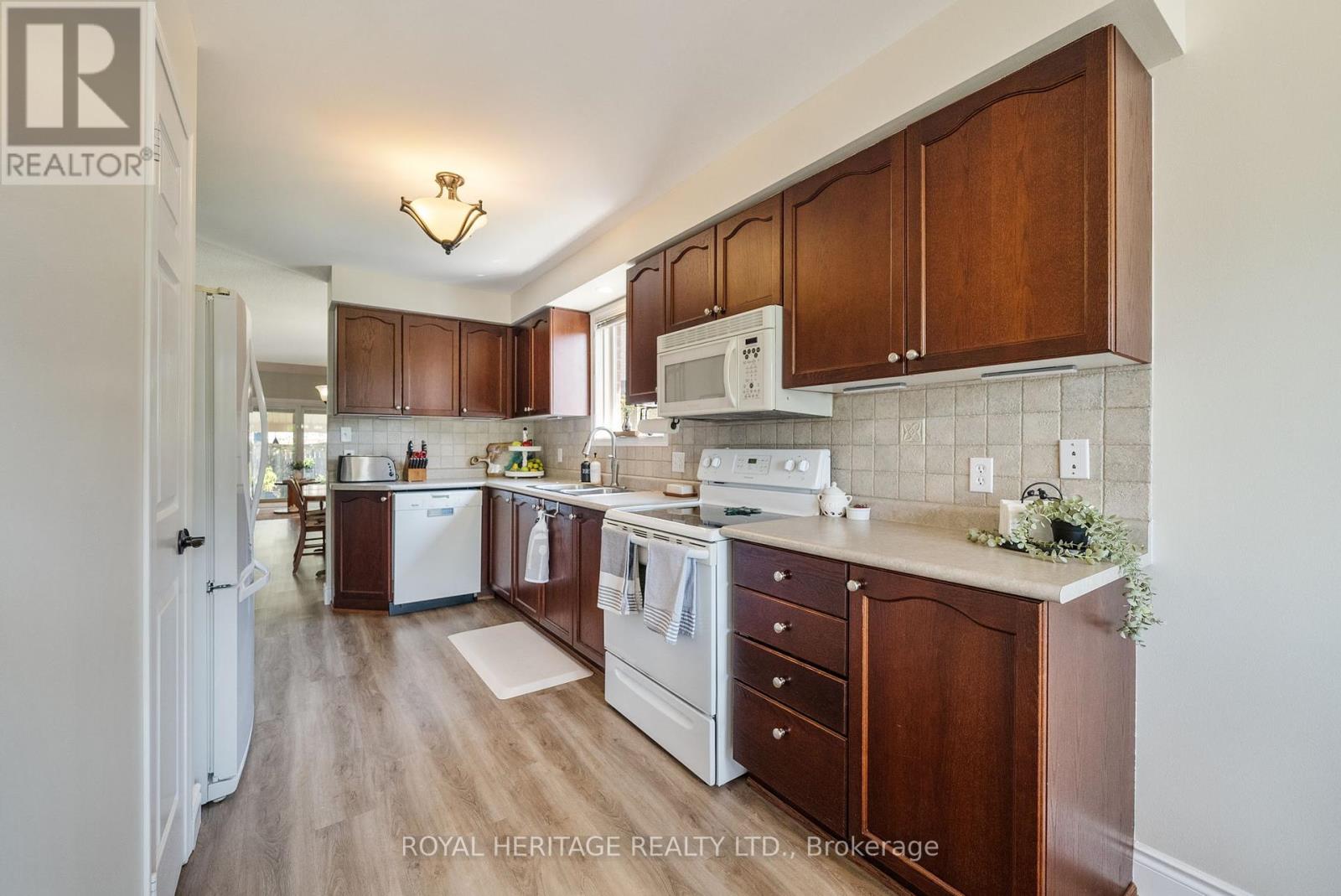 1100 Ormond Drive, Oshawa, Ontario  L1K 2Z6 - Photo 7 - E12194309