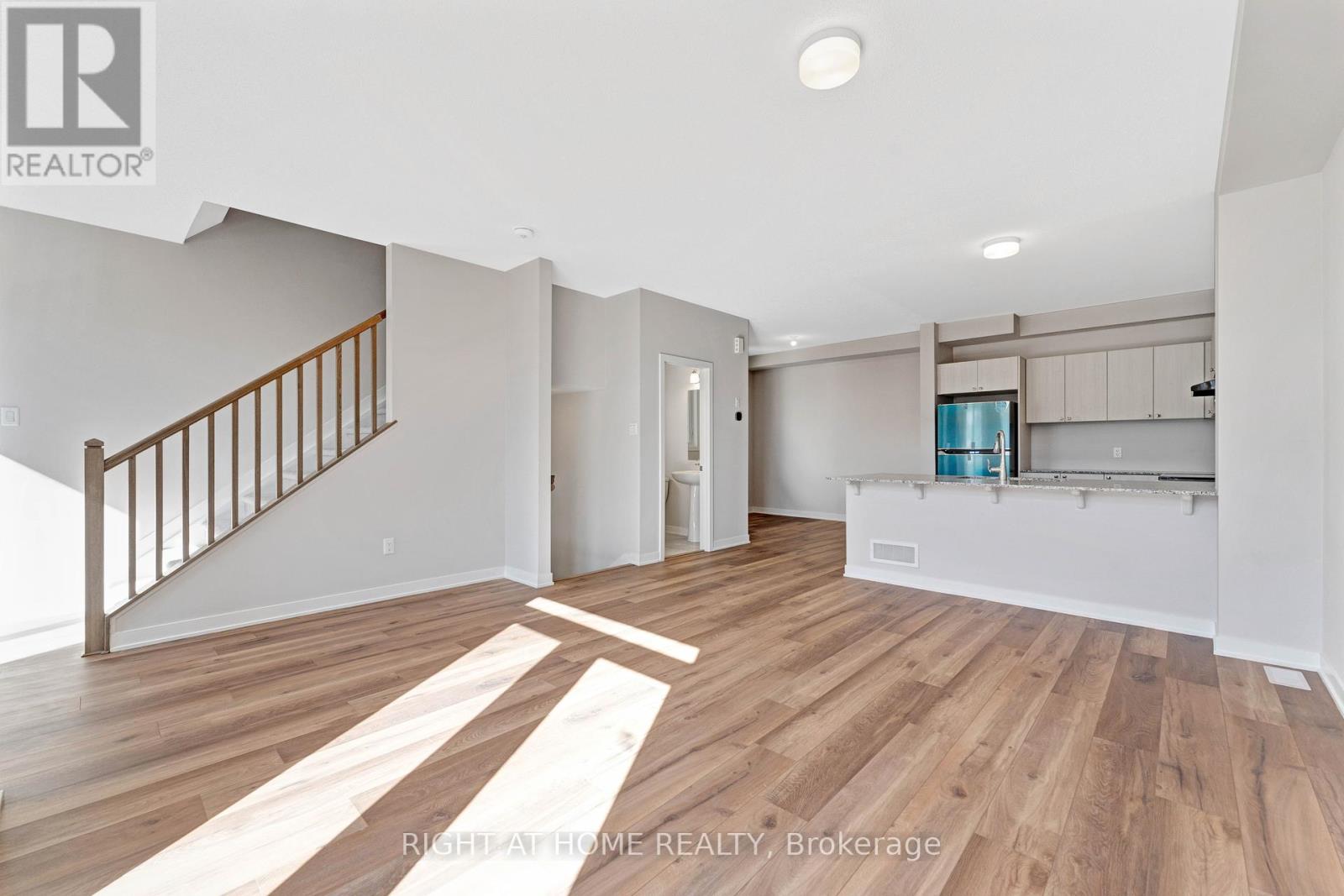 705 Quilter Row, Ottawa, Ontario  K0A 2Z0 - Photo 19 - X12194197