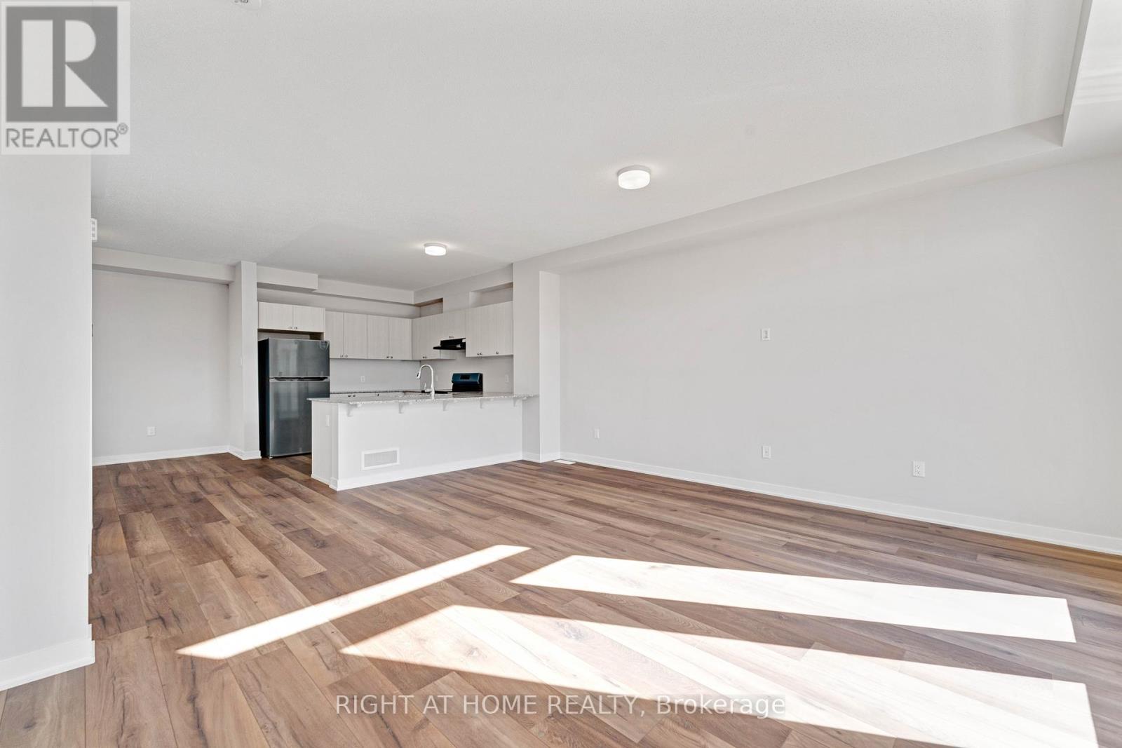 705 Quilter Row, Ottawa, Ontario  K0A 2Z0 - Photo 20 - X12194197