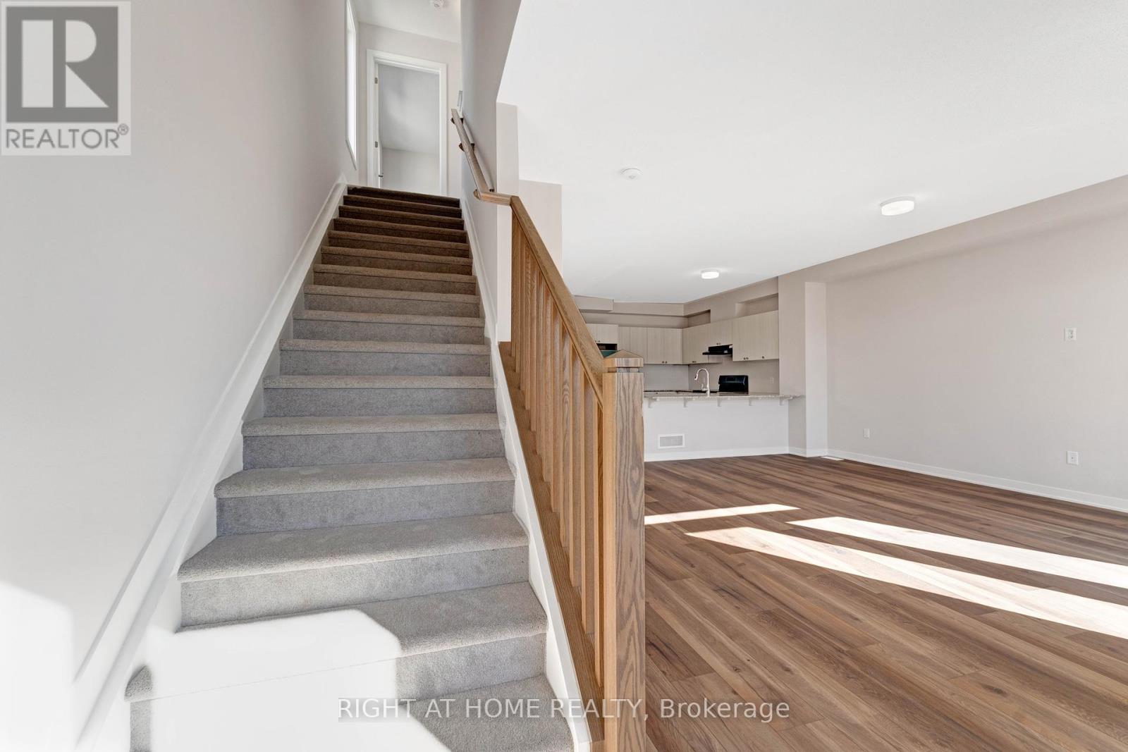 705 Quilter Row, Ottawa, Ontario  K0A 2Z0 - Photo 28 - X12194197