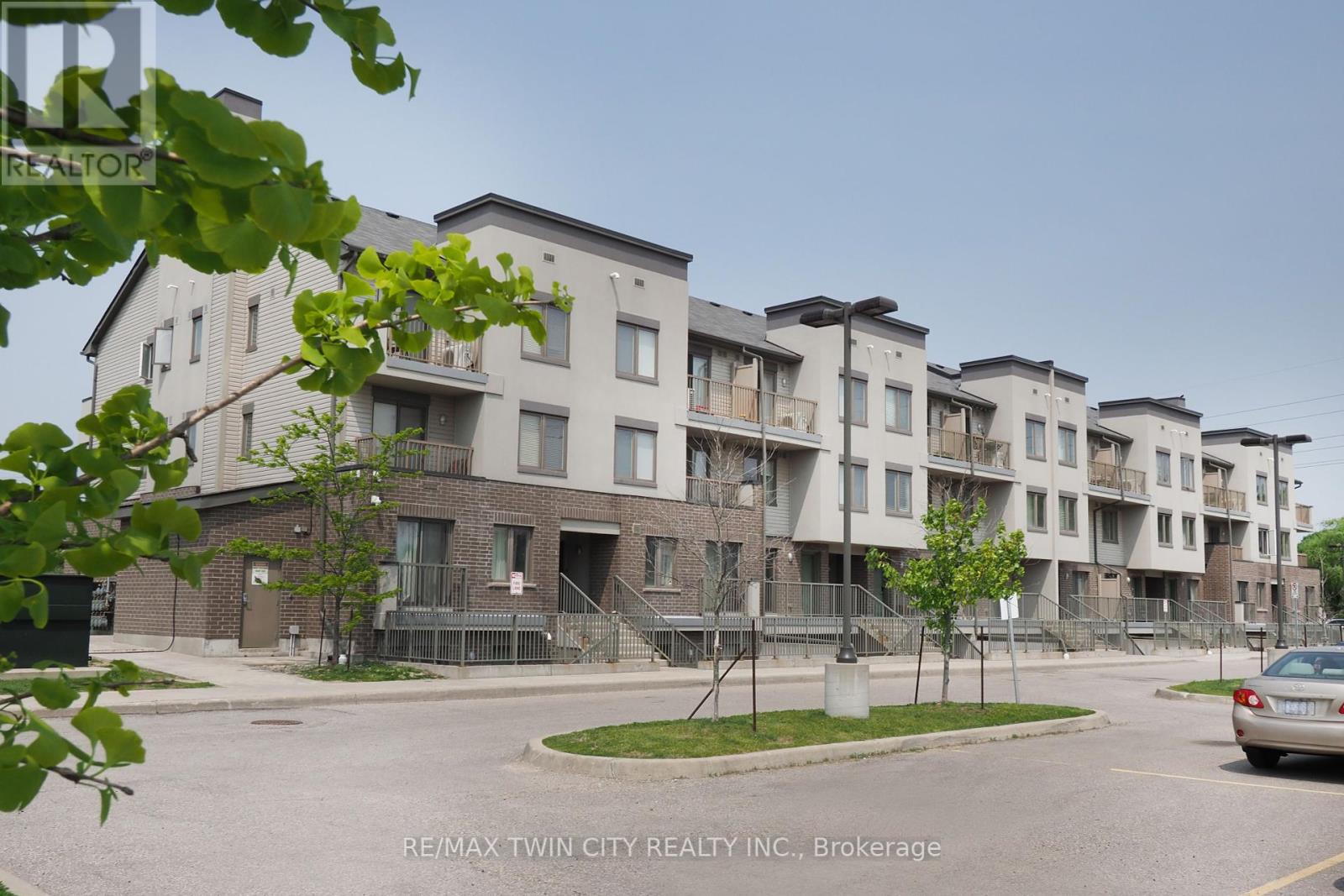 18 - 350 FISHER MILLS ROAD, Cambridge, Ontario