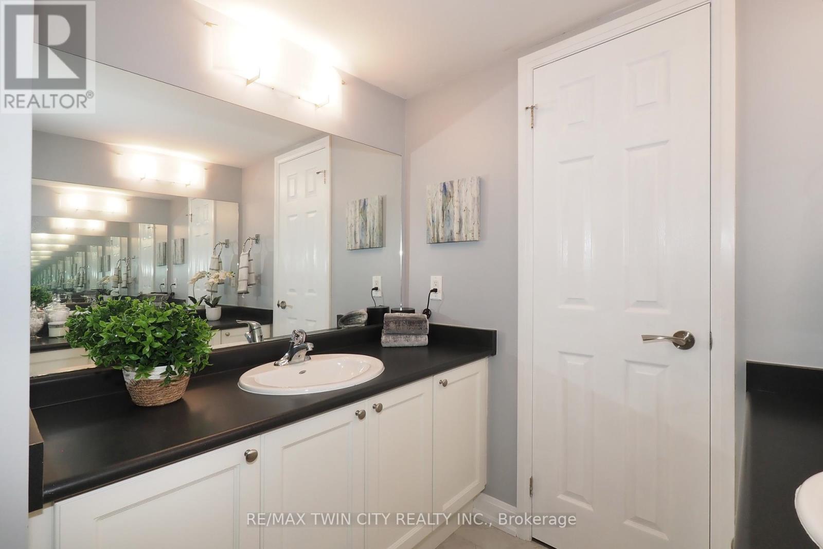 18 - 350 Fisher Mills Road, Cambridge, Ontario  N3C 0G8 - Photo 37 - X12194247
