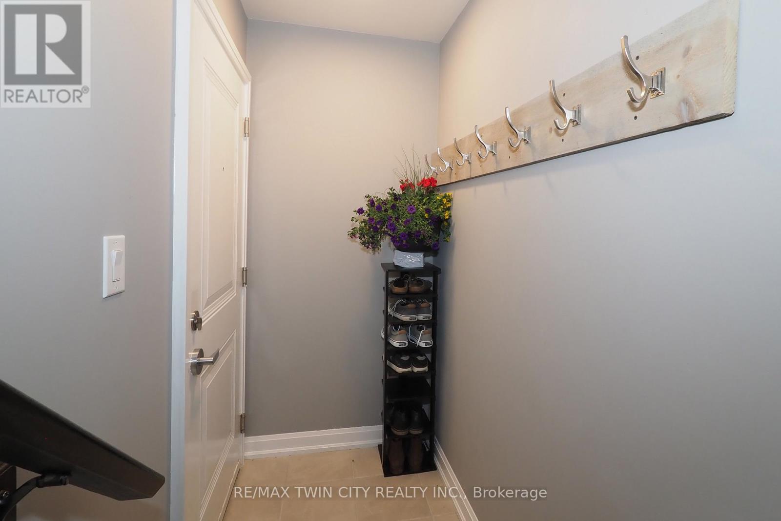 18 - 350 Fisher Mills Road, Cambridge, Ontario  N3C 0G8 - Photo 6 - X12194247
