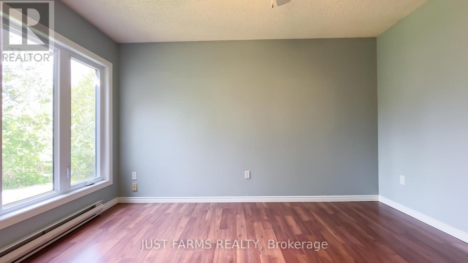 837 7th Avenue, Hanover, Ontario  N4N 2K3 - Photo 26 - X12194315