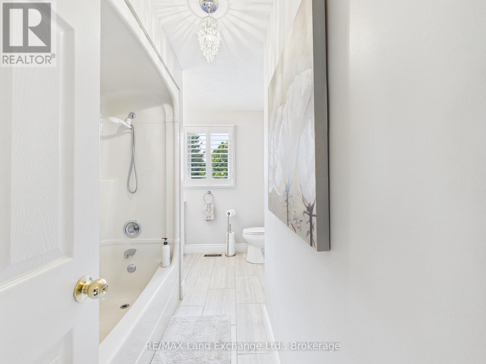 370 Park Street, Kincardine, Ontario  N2Z 3B1 - Photo 16 - X12194279