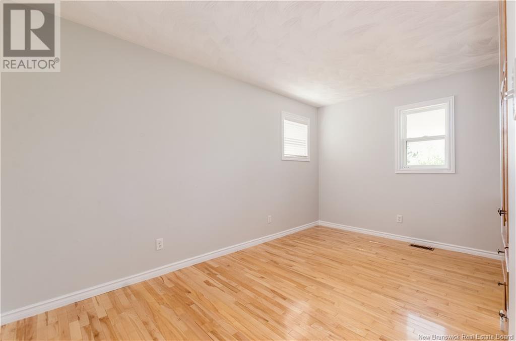398 Westmount Boulevard, Moncton, New Brunswick  E1E 4K3 - Photo 45 - NB119740