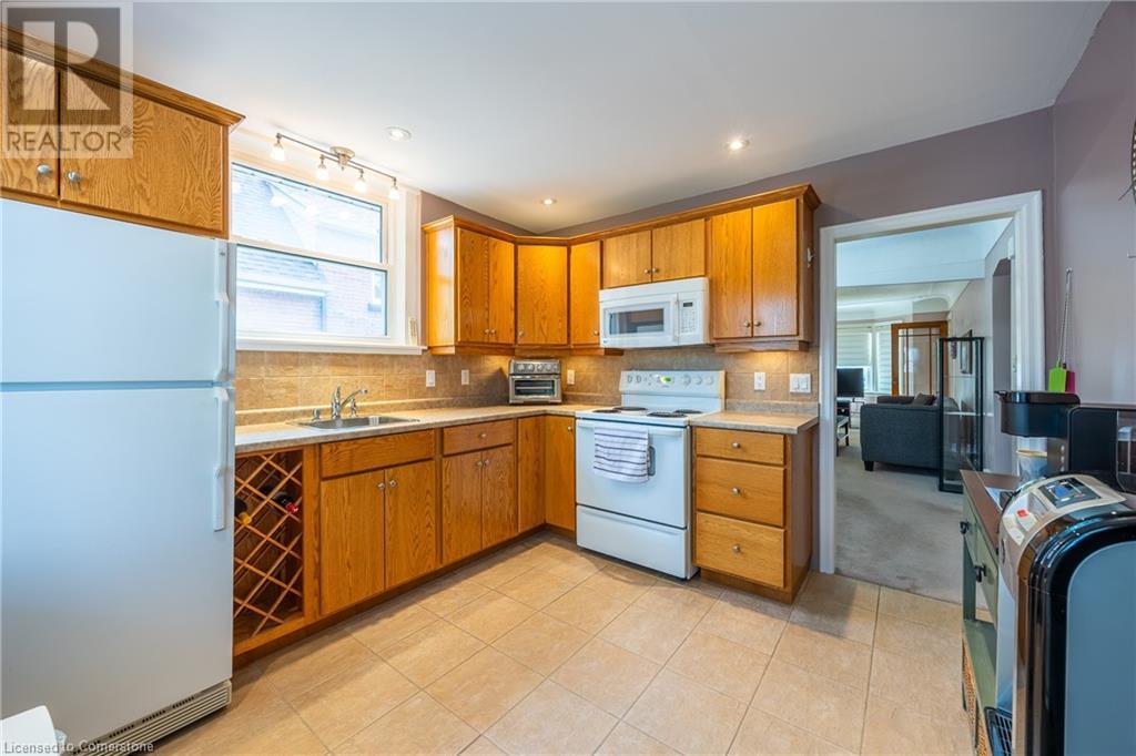 290 East 14th Street, Hamilton, Ontario  L9A 4B9 - Photo 12 - 40736643