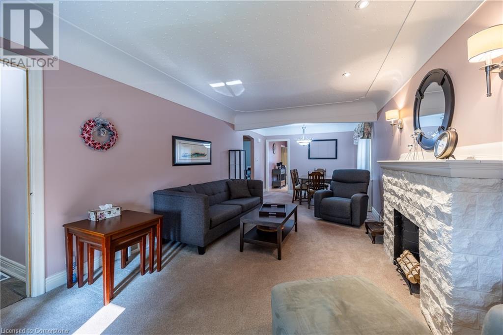 290 East 14th Street, Hamilton, Ontario  L9A 4B9 - Photo 8 - 40736643