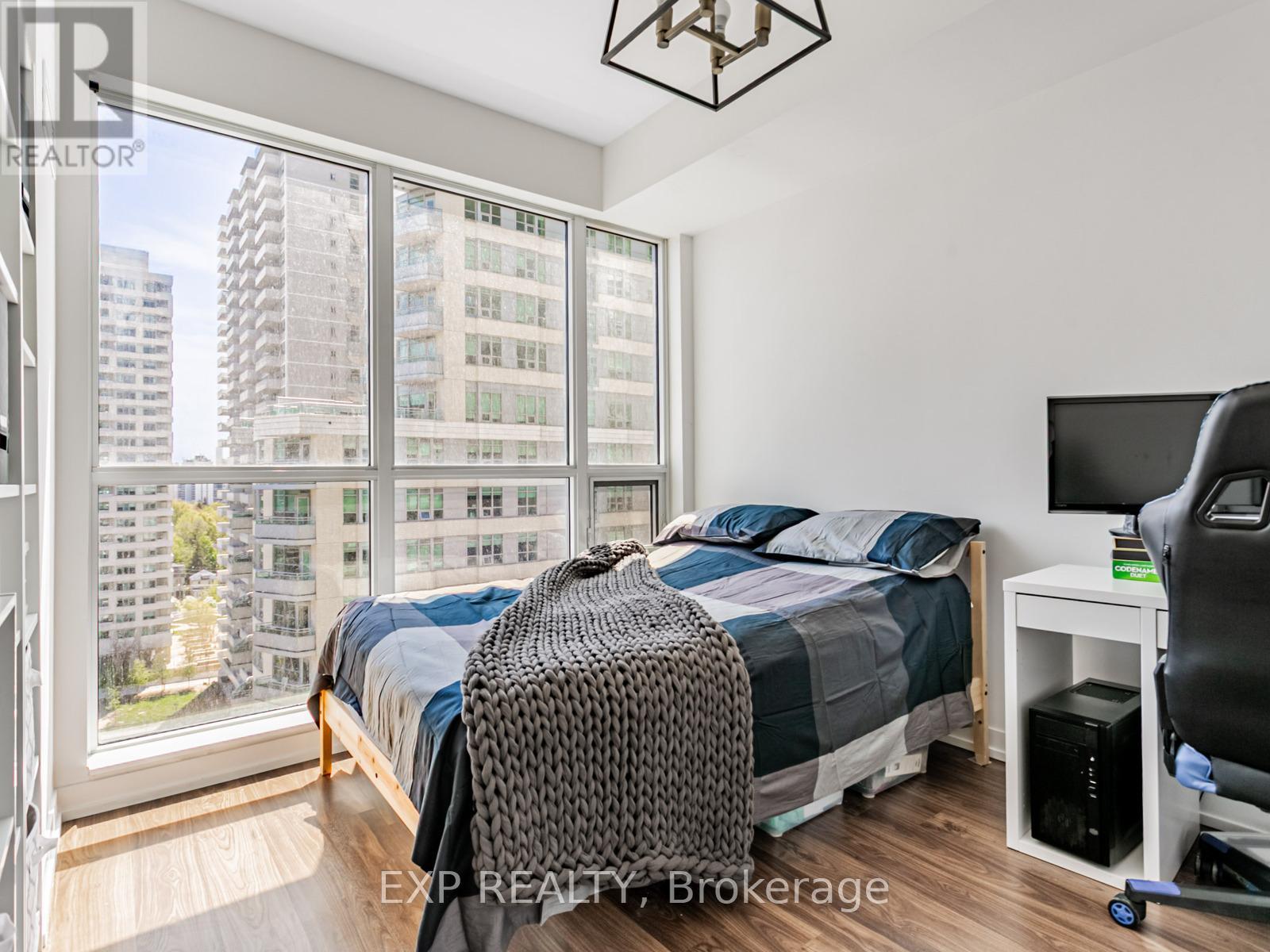 1018 - 98 Lillian Street, Toronto (Mount Pleasant West), Ontario  M4S 0A5 - Photo 8 - C12194286