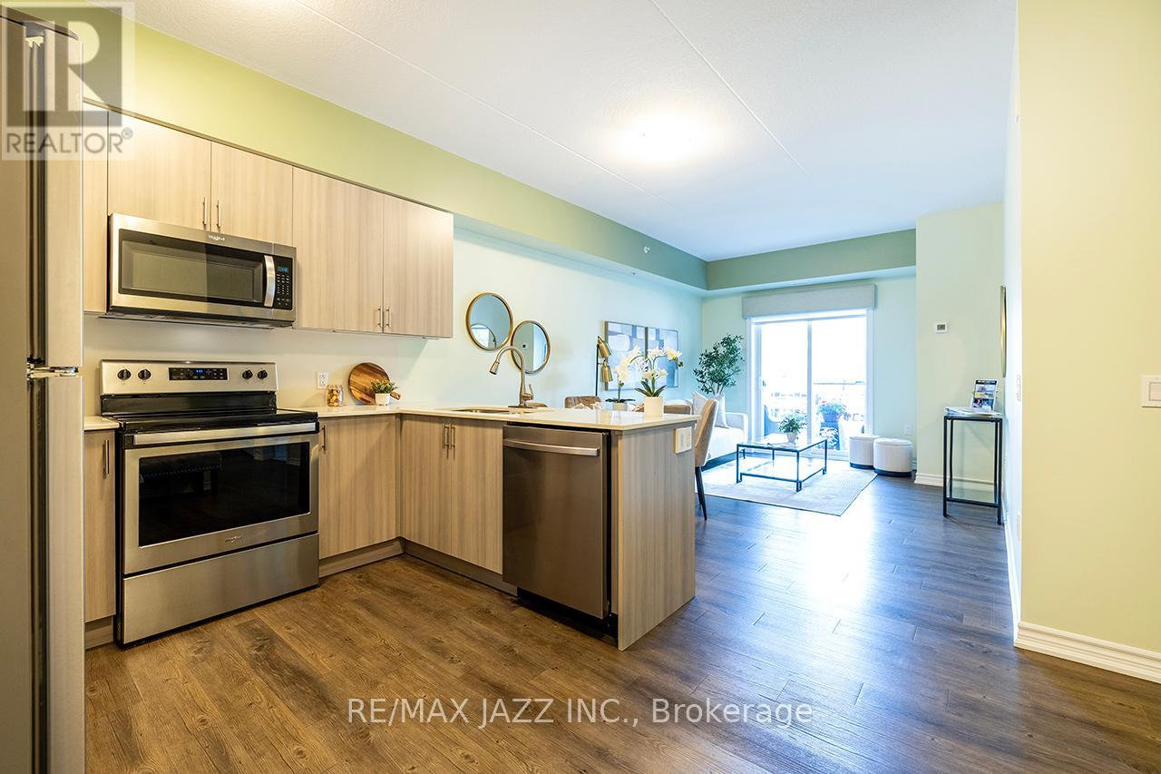 103 - 290 Liberty Street N, Clarington, Ontario  L1C 0H3 - Photo 1 - E12175522