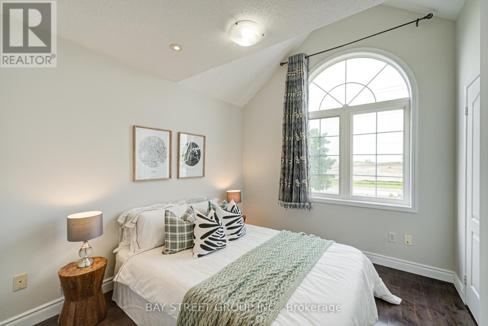 43 Tower Bridge Crescent, Markham, Ontario  L6C 2M9 - Photo 21 - N12194311
