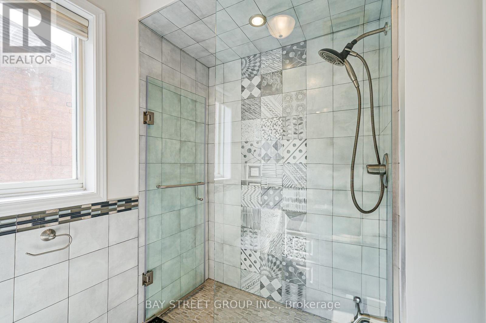 43 Tower Bridge Crescent, Markham, Ontario  L6C 2M9 - Photo 26 - N12194311
