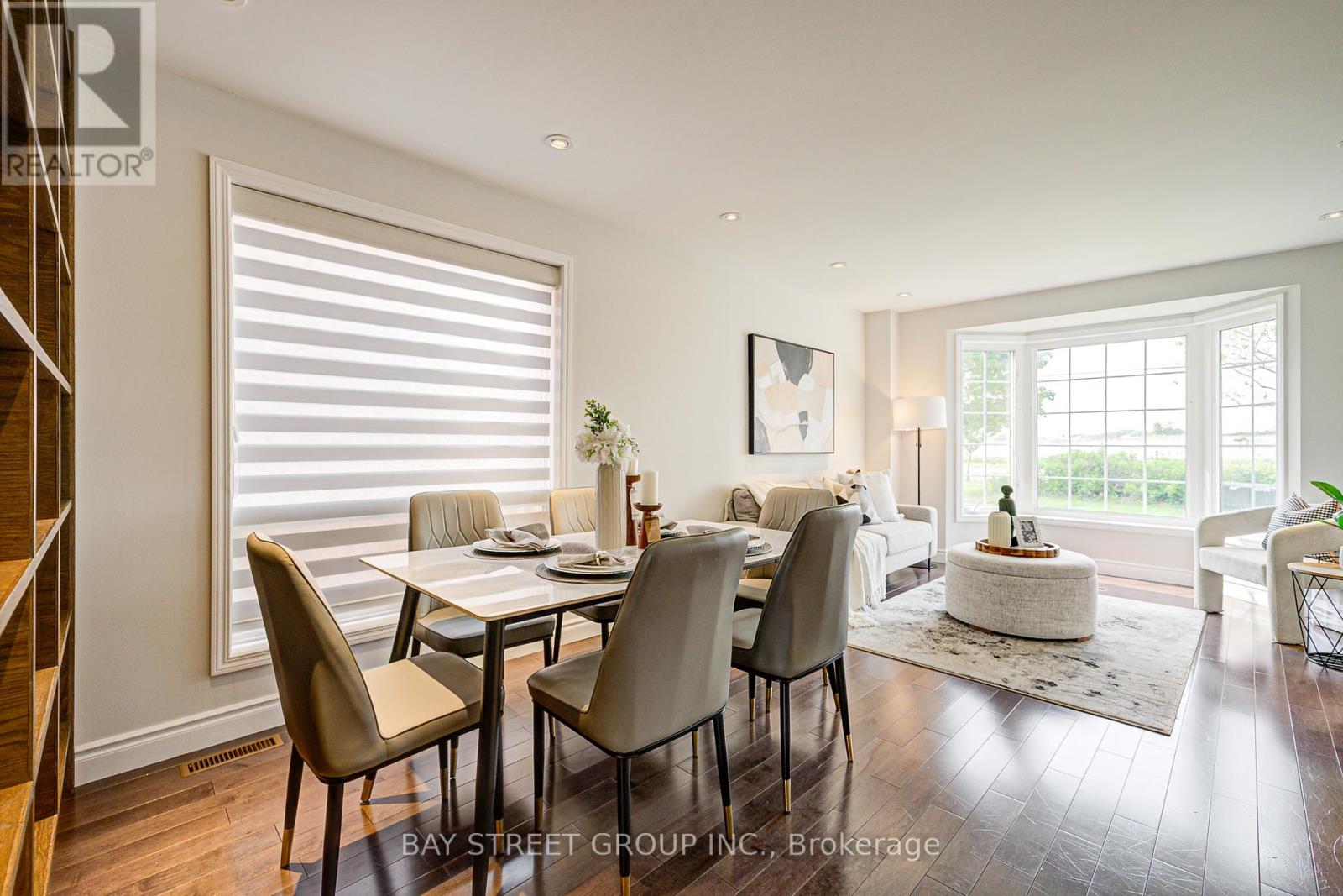 43 Tower Bridge Crescent, Markham, Ontario  L6C 2M9 - Photo 9 - N12194311