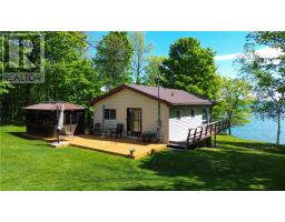 28 Paul's Point Lane, Mindemoya, Ontario