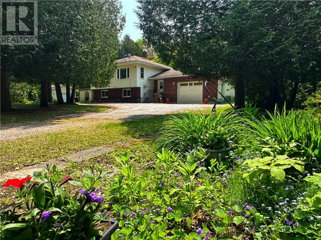15881 Highway 540, Evansville, Ontario  P0P 1E0 - Photo 1 - 2122653
