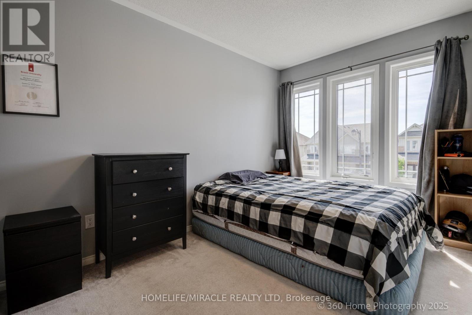 193 Orr Drive, Bradford West Gwillimbury, Ontario  L3Z 0S2 - Photo 23 - N12164777