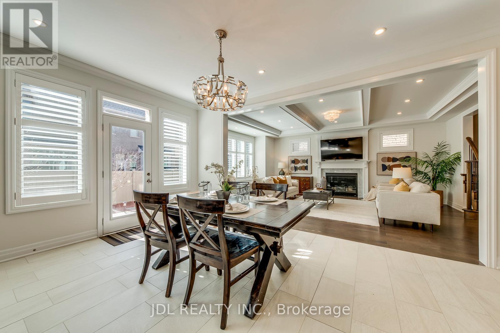 222 Magnolia Crescent, Oakville, Ontario  L6M 0Z8 - Photo 24 - W12194301
